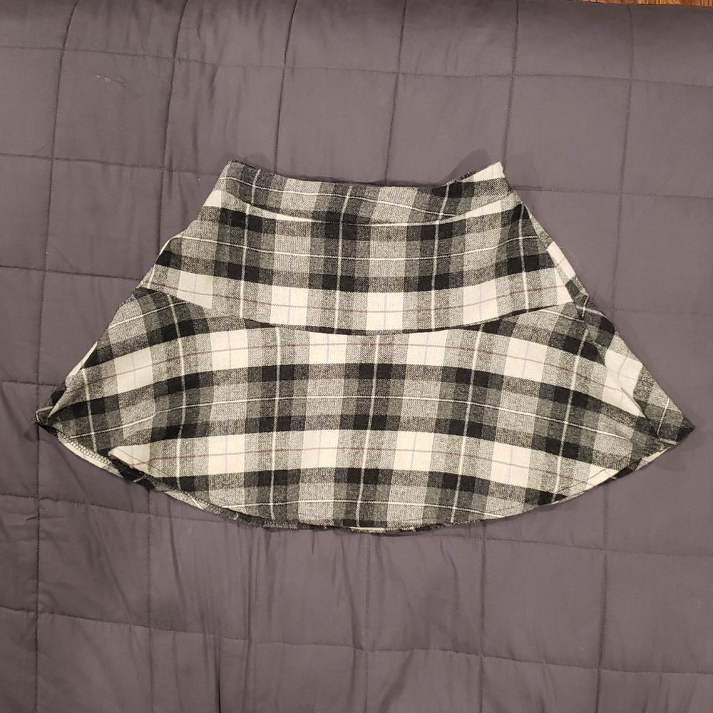 Black and White Plaid Skirt - American Eagle